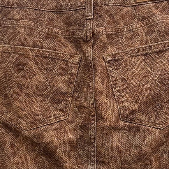 PAIGE Aideen Raw Hem Mini Skirt in size 8. Great condition! - Picture 10 of 15